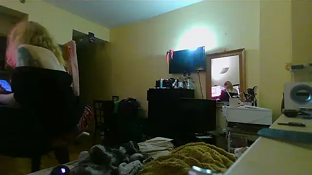 Mikela Alexa online show from 01/04/25, 03:50