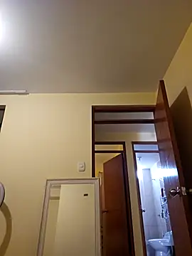 Snapshot of Latin_summer chatting on 09/22/25, 06:25 Latin summer online show from 09/22/25, 06:25