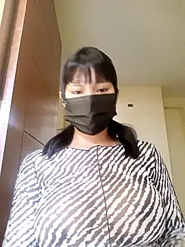 Snapshot of Latin_summer chatting on 02/04/25, 06:38 Latin summer online show from 02/04/25, 06:38