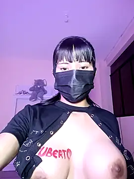 Snapshot of Latin_summer chatting on 02/02/25, 04:26 Latin summer online show from 02/02/25, 04:26