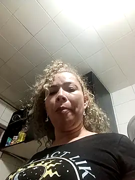 dalilasquirt1 online show from 01/05/26, 05:49