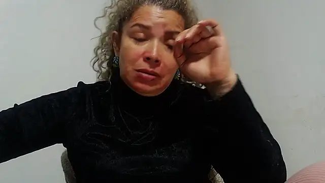 dalilasquirt1 online show from 10/31/25, 02:08