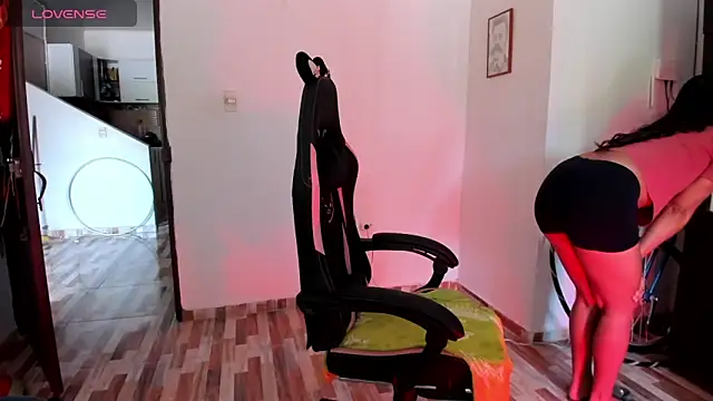 adrena 10 online show from 04/14/26, 03:50