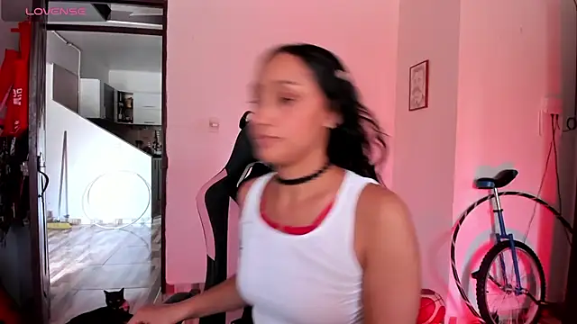 Snapshot of adrena_10 chatting on 05/20/26, 05:43 adrena 10 online show from 05/20/26, 05:43