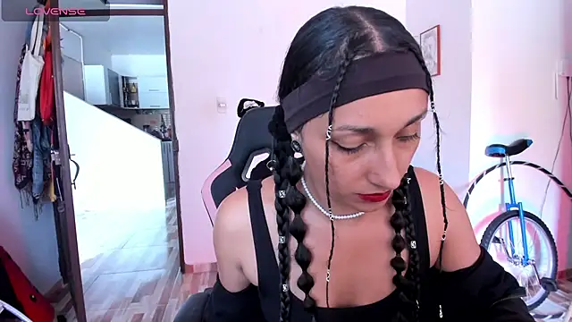 Snapshot of adrena_10 chatting on 05/11/26, 04:04 adrena 10 online show from 05/11/26, 04:04