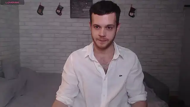 Snapshot of Alexxx_horny chatting on 01/09/25, 02:40 Alexxx horny online show from 01/09/25, 02:40