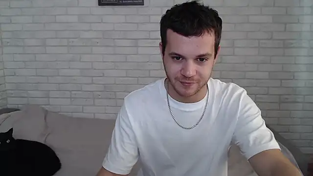 Snapshot of Alexxx_horny chatting on 10/09/25, 06:36 Alexxx horny online show from 10/09/25, 06:36