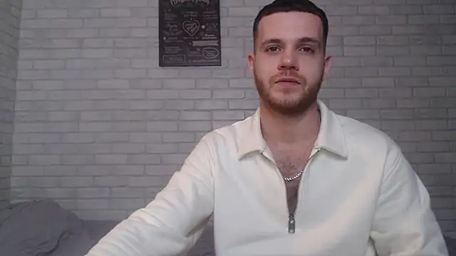 Snapshot of Alexxx_horny chatting on 02/01/25, 05:58 Alexxx horny online show from 02/01/25, 05:58