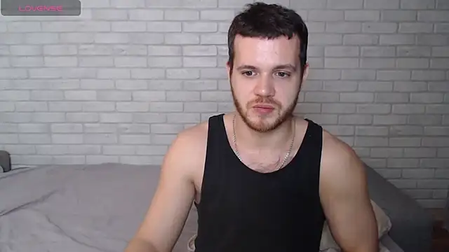 Snapshot of Alexxx_horny chatting on 11/28/25, 05:02 Alexxx horny online show from 11/28/25, 05:02