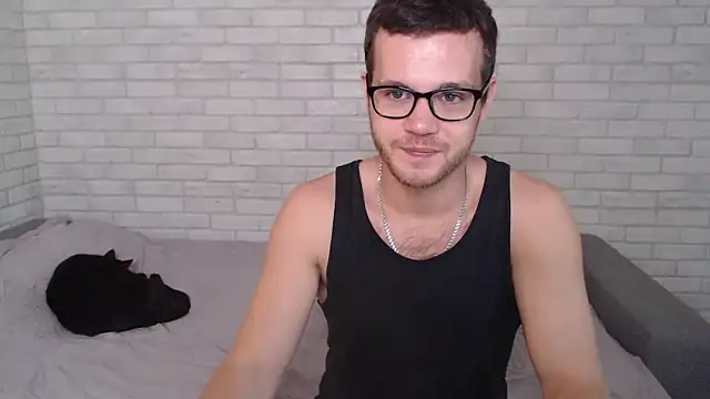 Snapshot of Alexxx_horny chatting on 09/25/25, 11:38 Alexxx horny online show from 09/25/25, 11:38