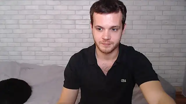Snapshot of Alexxx_horny chatting on 10/05/25, 01:57 Alexxx horny online show from 10/05/25, 01:57