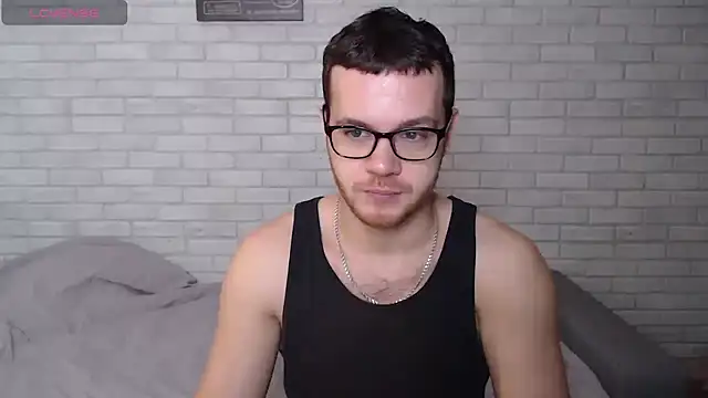 Snapshot of Alexxx_horny chatting on 11/30/25, 02:12 Alexxx horny online show from 11/30/25, 02:12