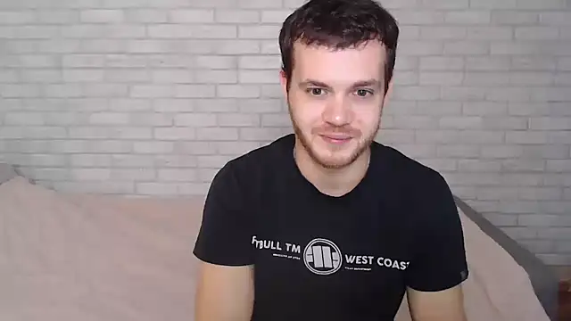 Snapshot of Alexxx_horny chatting on 10/23/25, 08:57 Alexxx horny online show from 10/23/25, 08:57