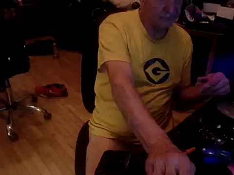 hollywood808 online show from 10/15/25, 01:15