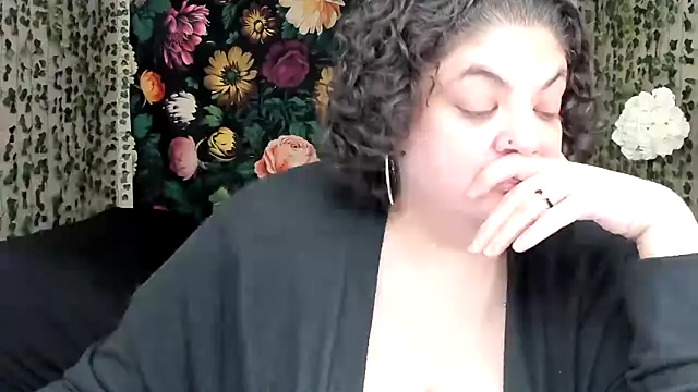 Exotic-Melons online show from 05/03/26, 08:12