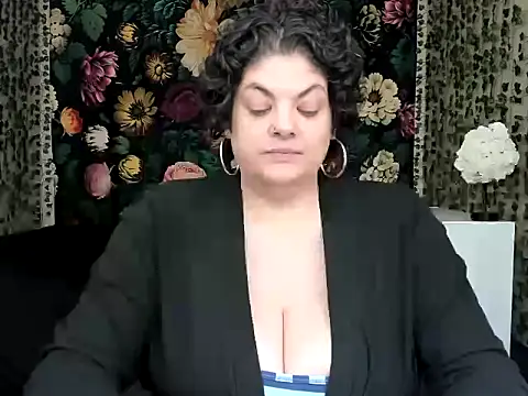 Exotic-Melons online show from 11/30/25, 07:03