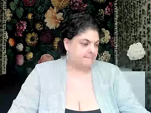 Exotic-Melons online show from 10/31/25, 03:41