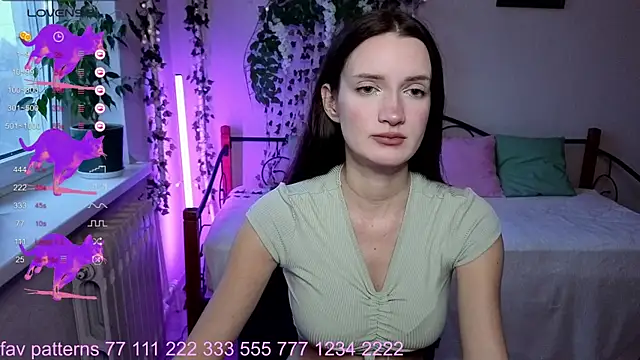 Hot Rhaenyra online show from 11/11/25, 01:28