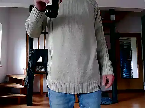 Snapshot of xxBareBabyxx chatting on 11/03/25, 12:20 xxBareBabyxx online show from 11/03/25, 12:20