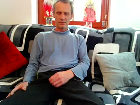 Snapshot of xxBareBabyxx chatting on 01/05/25, 01:04 xxBareBabyxx online show from 01/05/25, 01:04