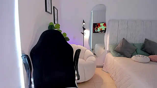 AmyWood online show from 04/08/26, 07:59