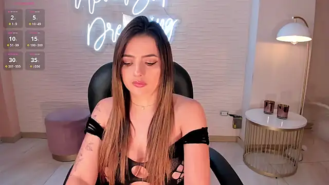AmyWood online show from 01/25/25, 03:40