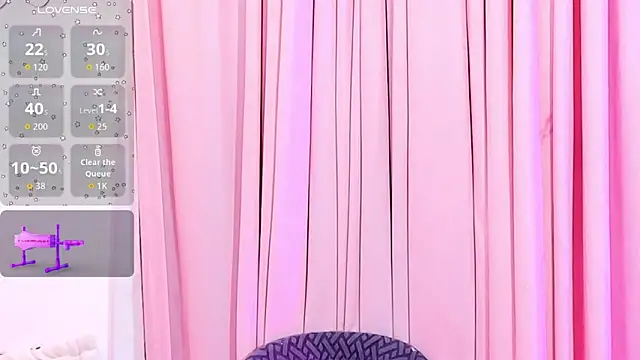 Snapshot of Dulce_andrea__ chatting on 02/20/26, 06:10 Dulce andrea online show from 02/20/26, 06:10