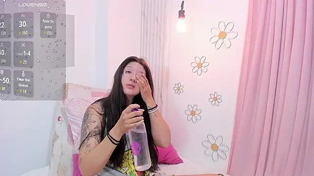 Dulce andrea   online show from 12/01/25, 05:19