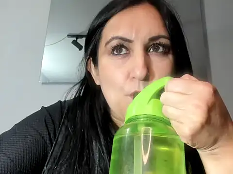 foxy-porn1 online show from 03/06/26, 08:48