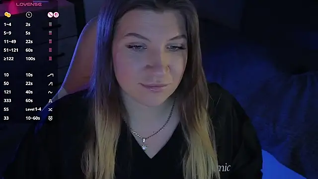 Snapshot of Fairy__Sofia chatting on 10/28/25, 09:19 Fairy Sofia online show from 10/28/25, 09:19