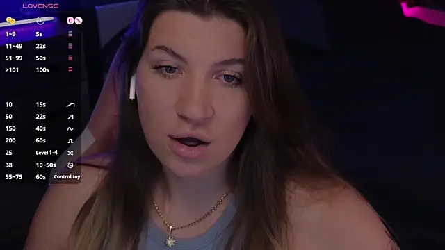 Snapshot of Fairy__Sofia chatting on 11/05/25, 08:39 Fairy Sofia online show from 11/05/25, 08:39