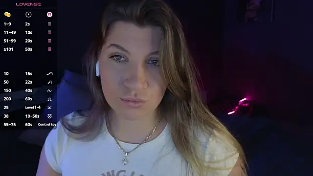 Snapshot of Fairy__Sofia chatting on 10/21/25, 10:25 Fairy Sofia online show from 10/21/25, 10:25