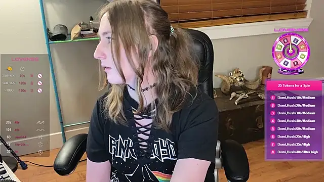 luluvaladon online show from 03/07/25, 01:20