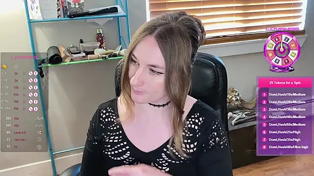 luluvaladon online show from 03/08/25, 10:45