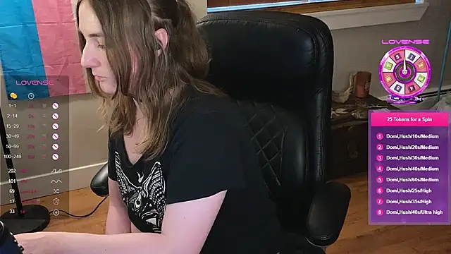 luluvaladon online show from 03/19/25, 12:26