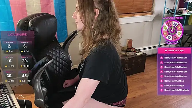 luluvaladon online show from 03/25/26, 04:34