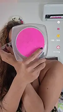 YOURSDEBORA online show from 11/18/25, 08:01