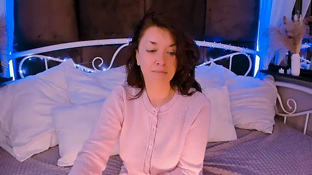 AnaMills online show from 12/20/25, 10:07