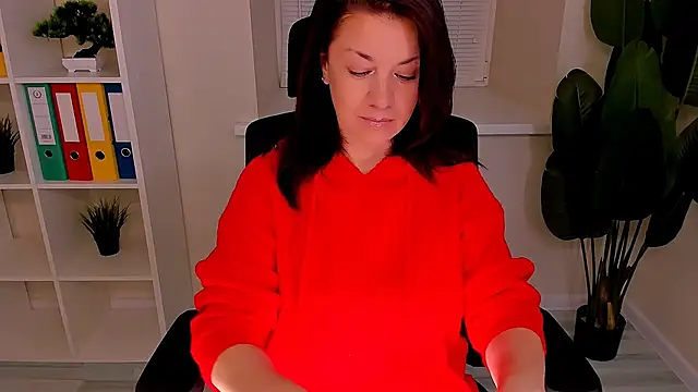 Snapshot of AnaMills chatting on 11/29/25, 03:12 AnaMills online show from 11/29/25, 03:12