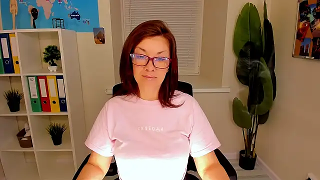 Snapshot of AnaMills chatting on 11/04/25, 03:27 AnaMills online show from 11/04/25, 03:27