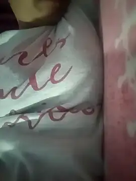 Snapshot of Mini865433 chatting on 02/21/25, 06:37 Mini865433 online show from 02/21/25, 06:37