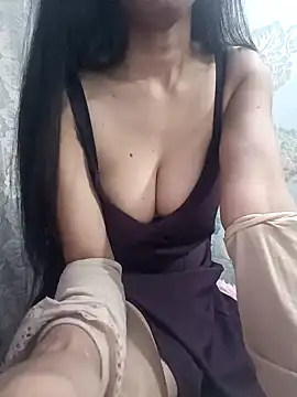 Snapshot of Mini865433 chatting on 02/13/25, 02:23 Mini865433 online show from 02/13/25, 02:23