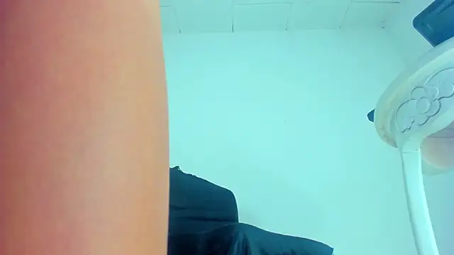 Snapshot of SEXYBABYGIRLTS chatting on 01/26/25, 06:48 SEXYBABYGIRLTS online show from 01/26/25, 06:48