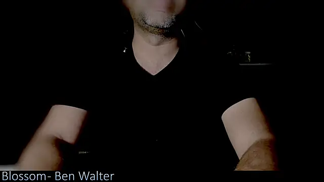  x rated  online show from 11/13/25, 05:28