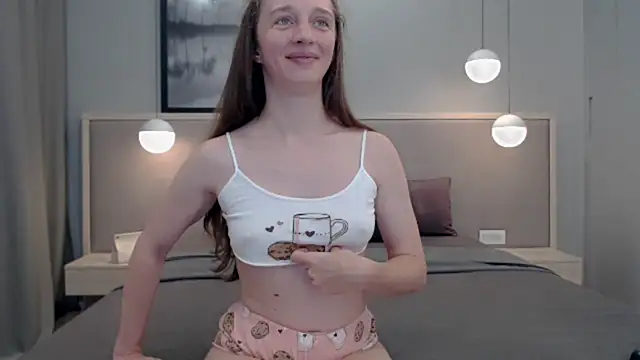 Snapshot of ShySchoolGirl chatting on 10/17/25, 03:47 ShySchoolGirl online show from 10/17/25, 03:47