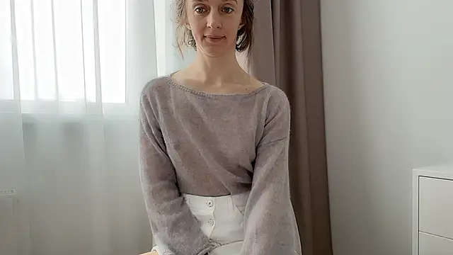 ShySchoolGirl online show from 03/04/26, 08:00