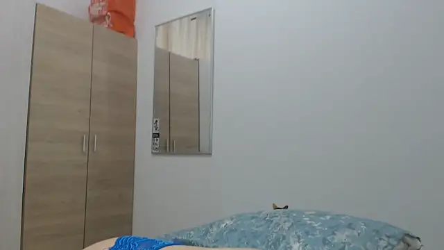 camilahot23 online show from 02/15/25, 08:56