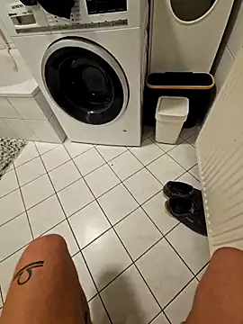 NiceHunter89 online show from 10/19/25, 07:38