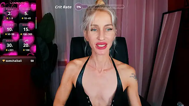 Snapshot of CindySw chatting on 10/25/25, 10:14 CindySw online show from 10/25/25, 10:14