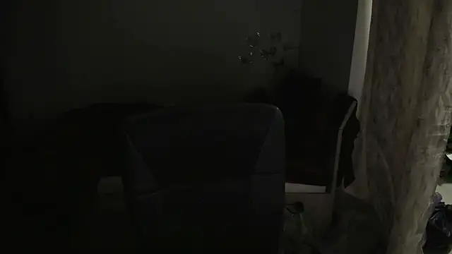 KrissLoona online show from 11/12/25, 11:08